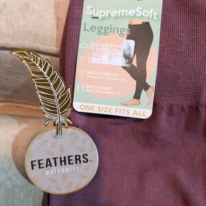 FEATHERS MATERNITY SupremeSoft Leggings - Mauve NWT's